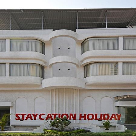 Staycation Holiday Navi Mumbai Ngoại thất bức ảnh