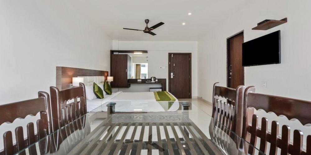 Staycation Holiday Navi Mumbai Ngoại thất bức ảnh