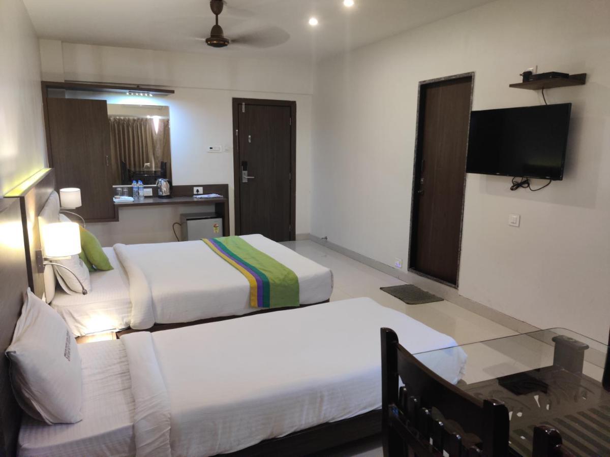 Staycation Holiday Navi Mumbai Ngoại thất bức ảnh