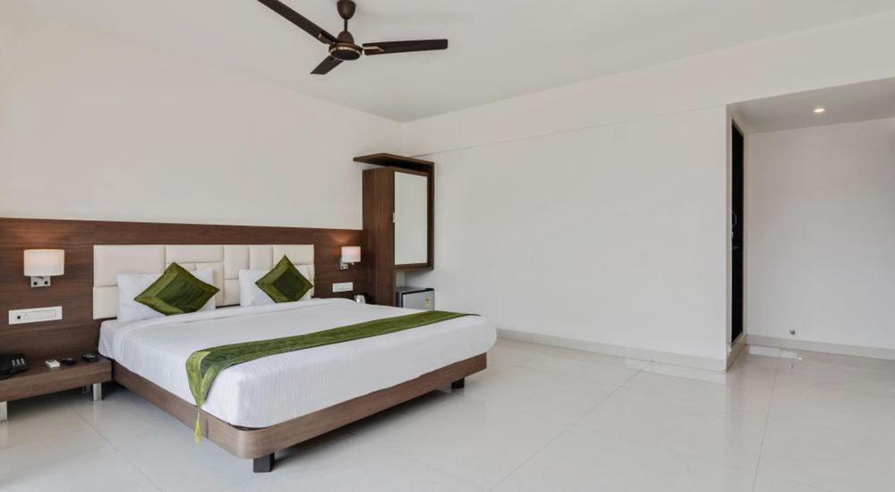 Staycation Holiday Navi Mumbai Ngoại thất bức ảnh