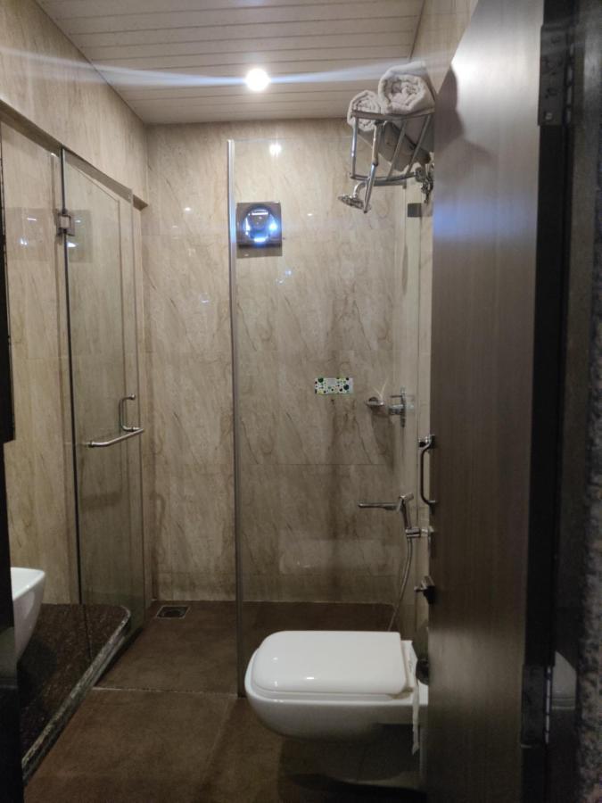 Staycation Holiday Navi Mumbai Ngoại thất bức ảnh