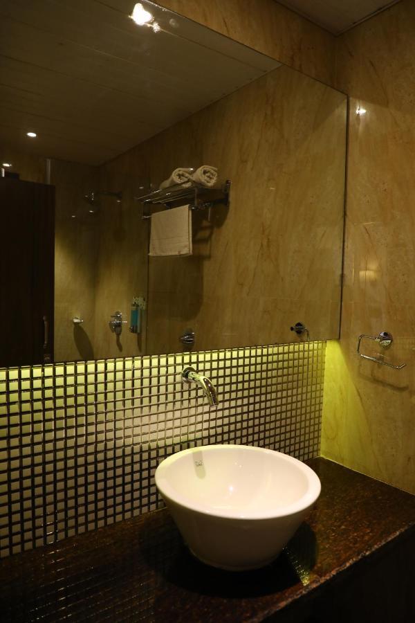 Staycation Holiday Navi Mumbai Ngoại thất bức ảnh