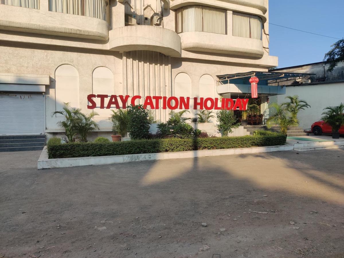 Staycation Holiday Navi Mumbai Ngoại thất bức ảnh
