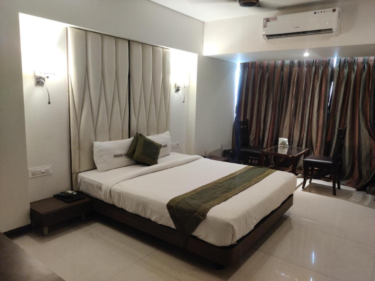 Staycation Holiday Navi Mumbai Ngoại thất bức ảnh