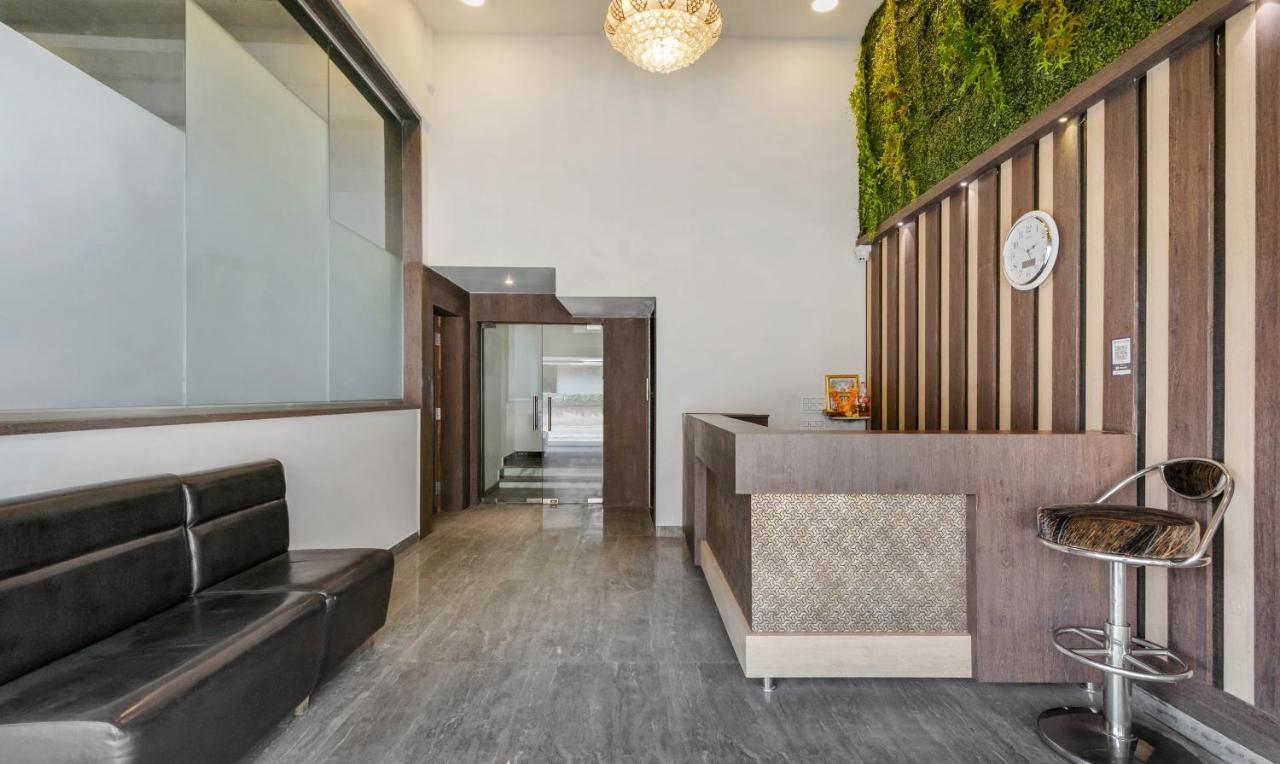 Staycation Holiday Navi Mumbai Ngoại thất bức ảnh