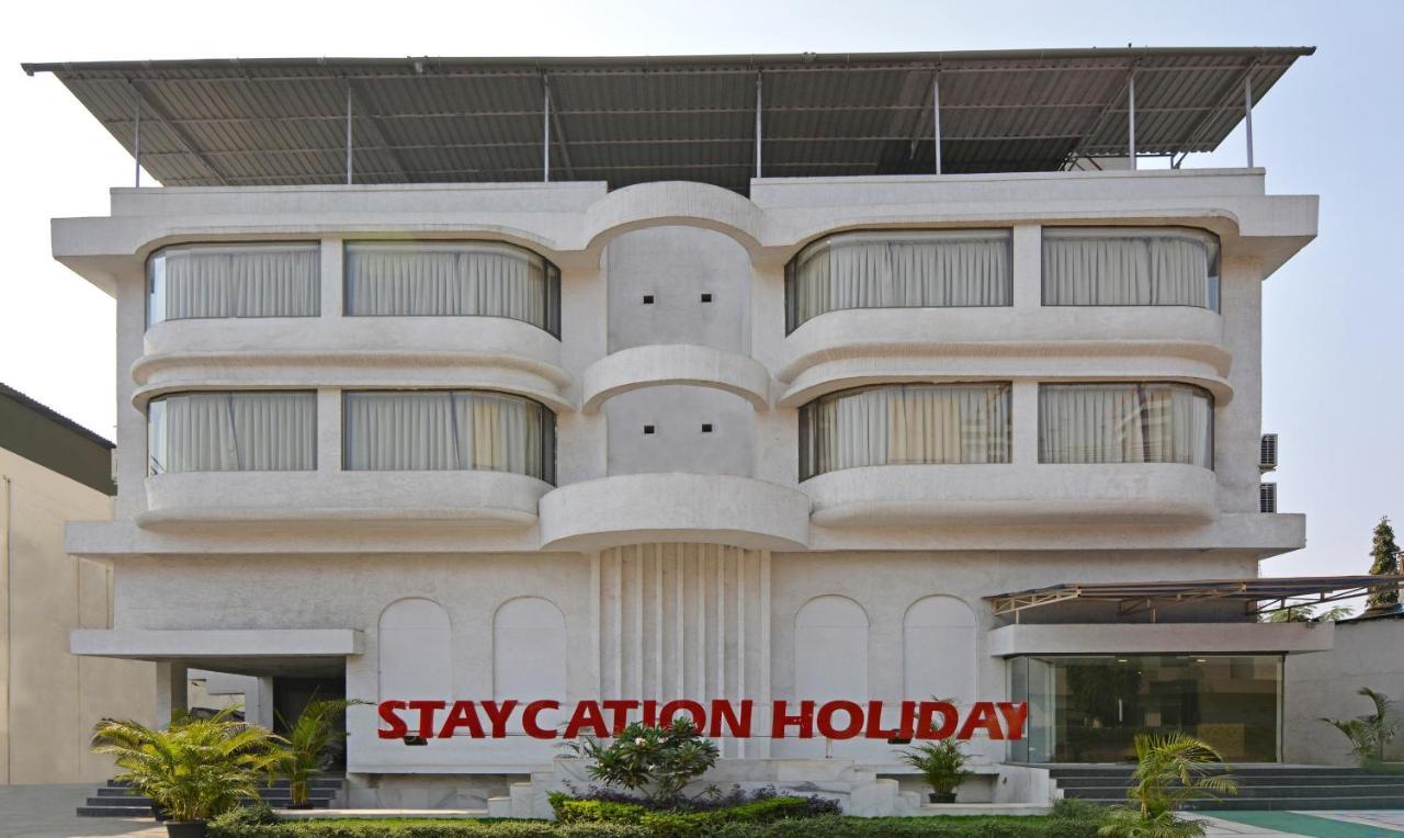 Staycation Holiday Navi Mumbai Ngoại thất bức ảnh